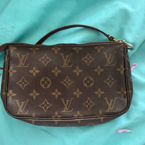 Vintage Louise Vuitton Monogram Pochette purse - Picture 5 of 7